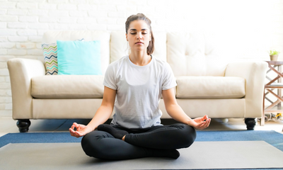 The Beginner's Guide to Meditation (5 Tips to Make Meditation Easier)